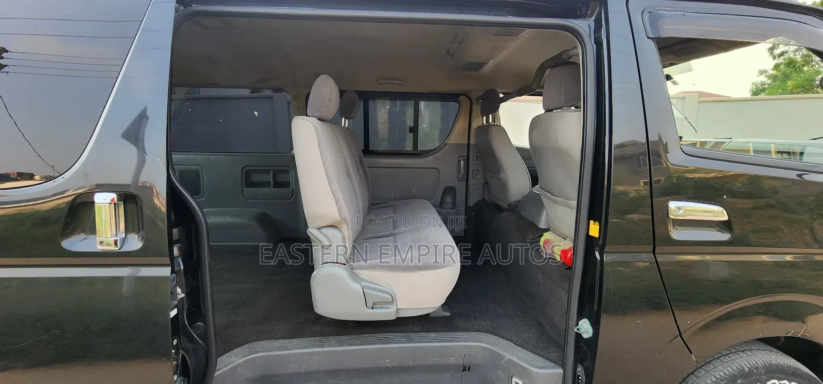 Toyota HiAce 2012 Black