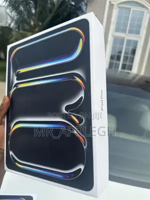 New Apple iPad Pro 13 (2025) 256 GB Black