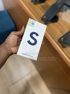 New Samsung Galaxy S21 FE 5G 128 GB Green