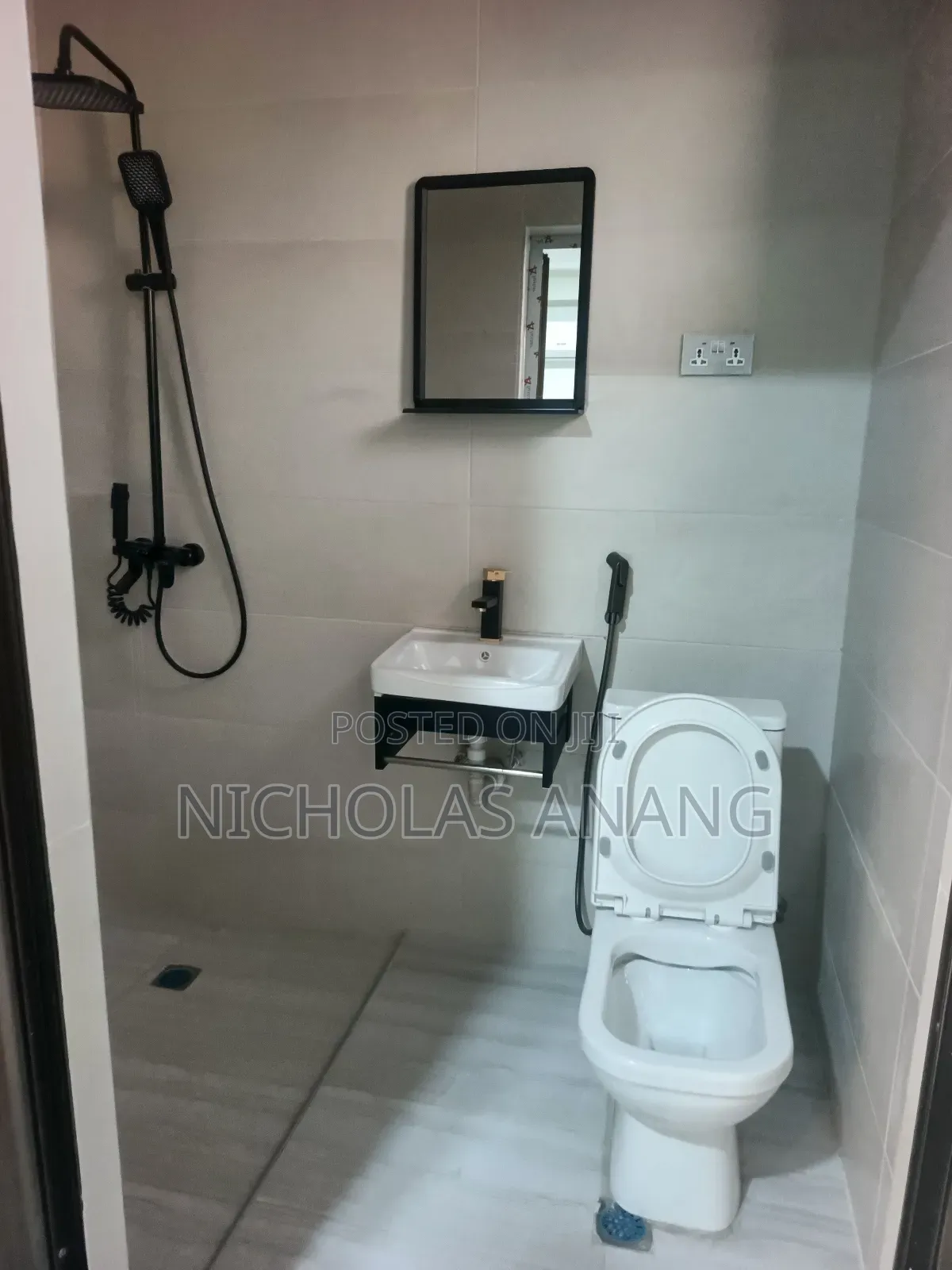 2bdrm Apartment in Dorns Properties, Spintex for rent