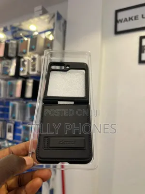 Galaxy Z Flip 4 Case