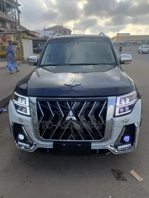 Mitsubishi Pajero 2010,2012 Upgraded to 2022 Body Kit