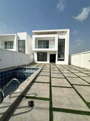 4bdrm House in Executivehousesghana, School Junction for sale