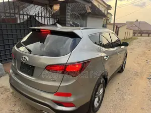 Hyundai Santa Fe Limited Ultimate AWD 2017 Gray