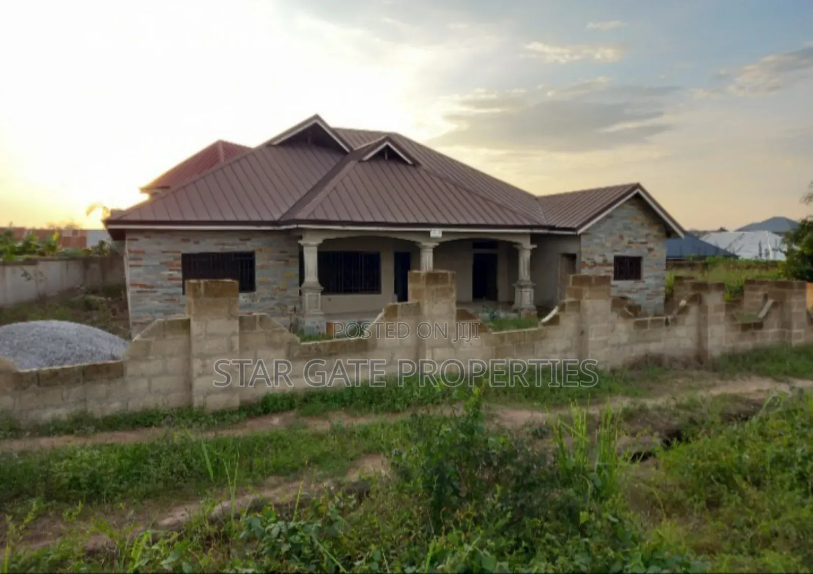6bdrm House in Kenyasi Adwumam, Kumasi Metropolitan for sale