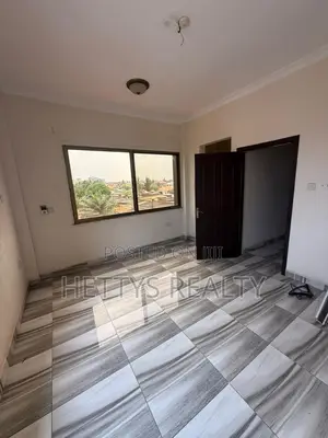 3bdrm Apartment in Awoshie for rent