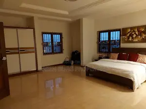 3bdrm Apartment in Green, East Legon for rent