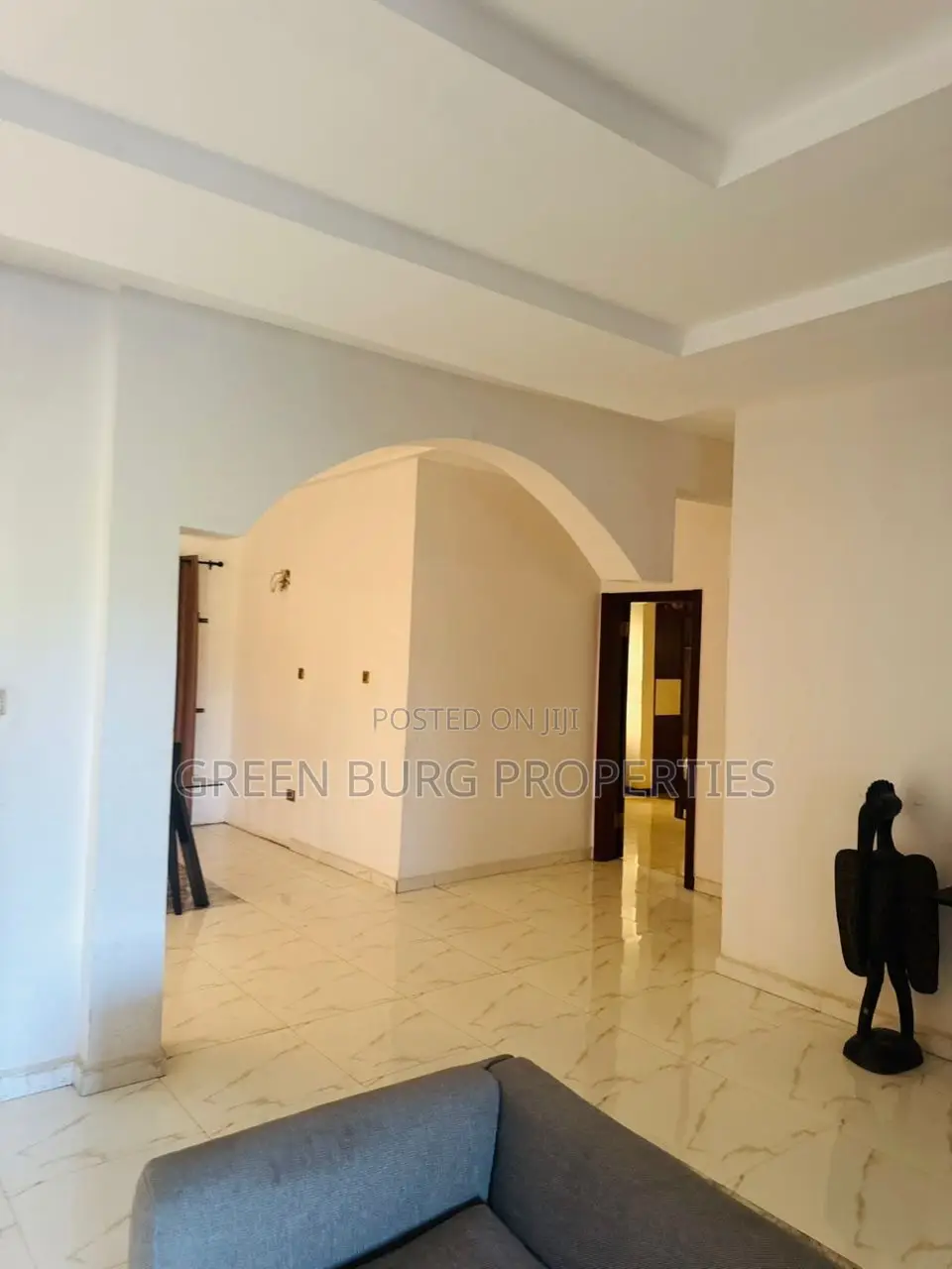3bdrm Apartment in Green, East Legon for rent