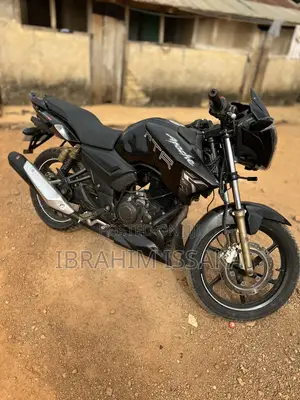 TVS Apache 180 RTR 2025 Black