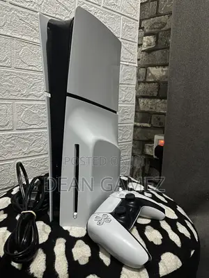 Brand New Ps5 Slim Standard 1tb
