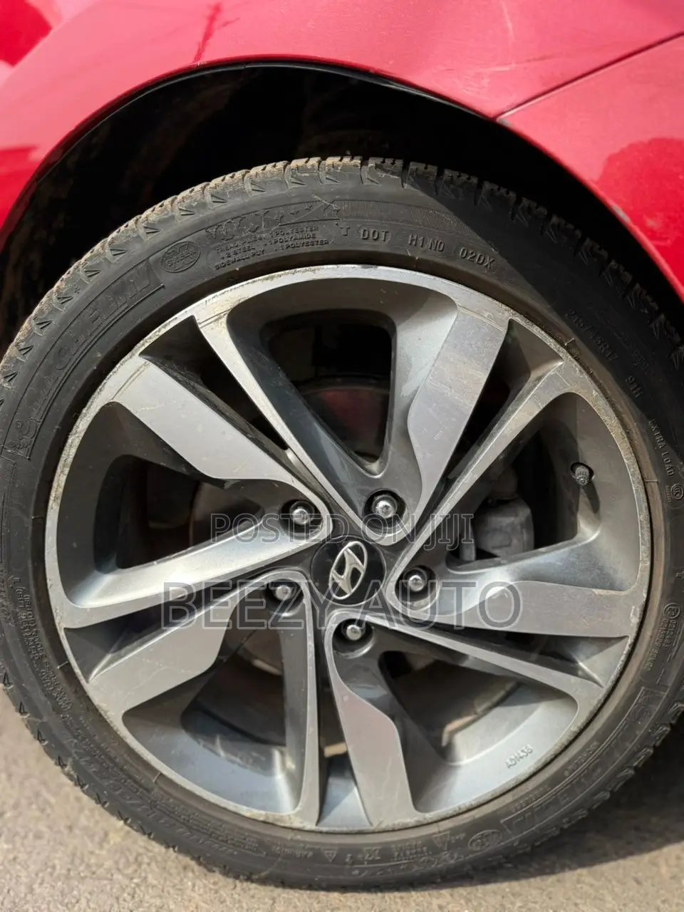 Hyundai Elantra Limited 4dr Sedan (1.8L 4cyl 6A) 2015 Red