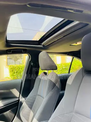 Toyota Corolla SE 2020 Blue