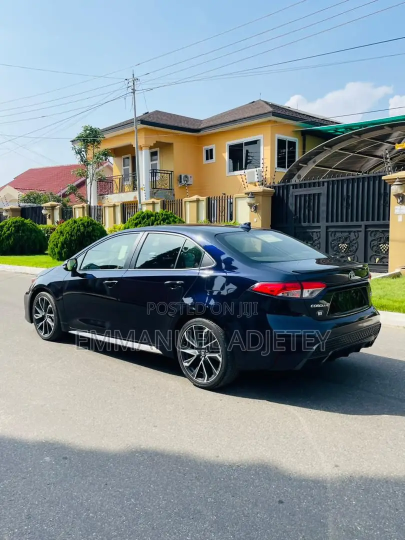 Toyota Corolla SE 2020 Blue