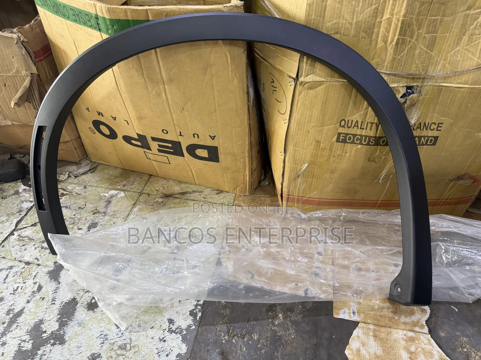 Mitsubishi Outlander 201-2024 Fender Moulding