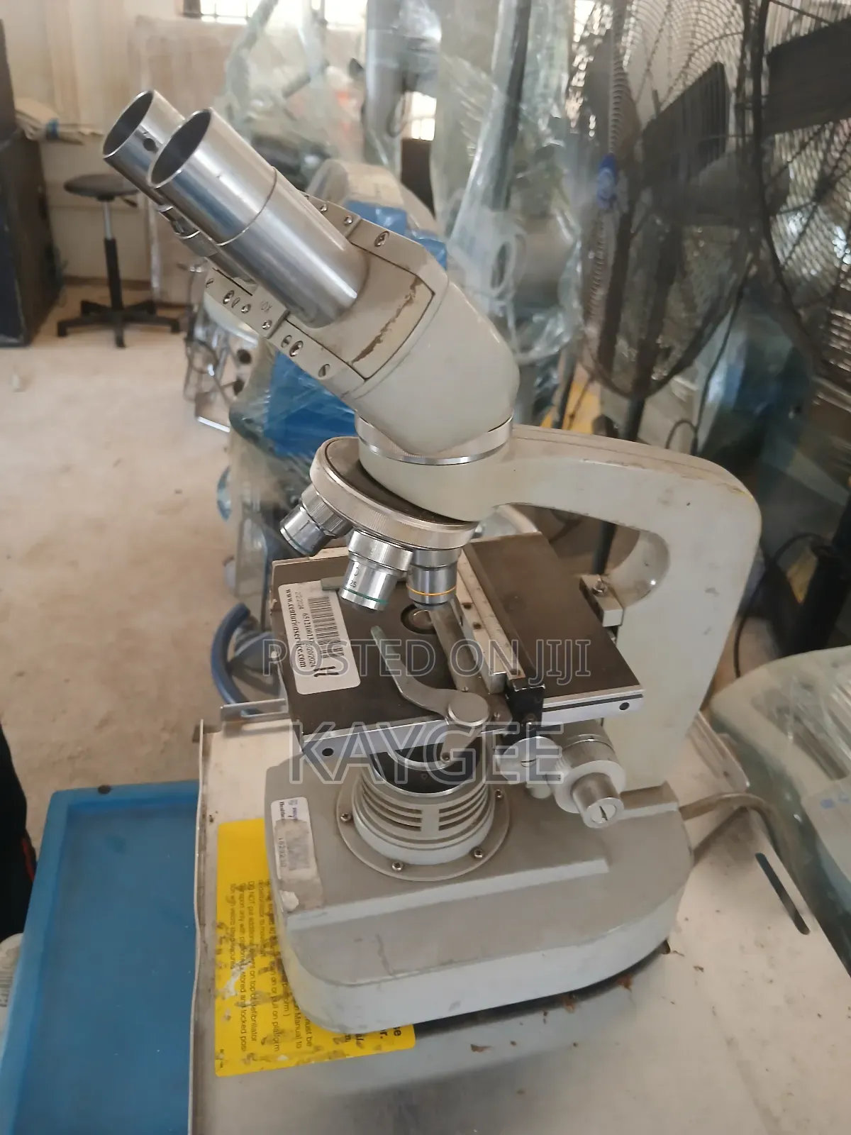 Microscope