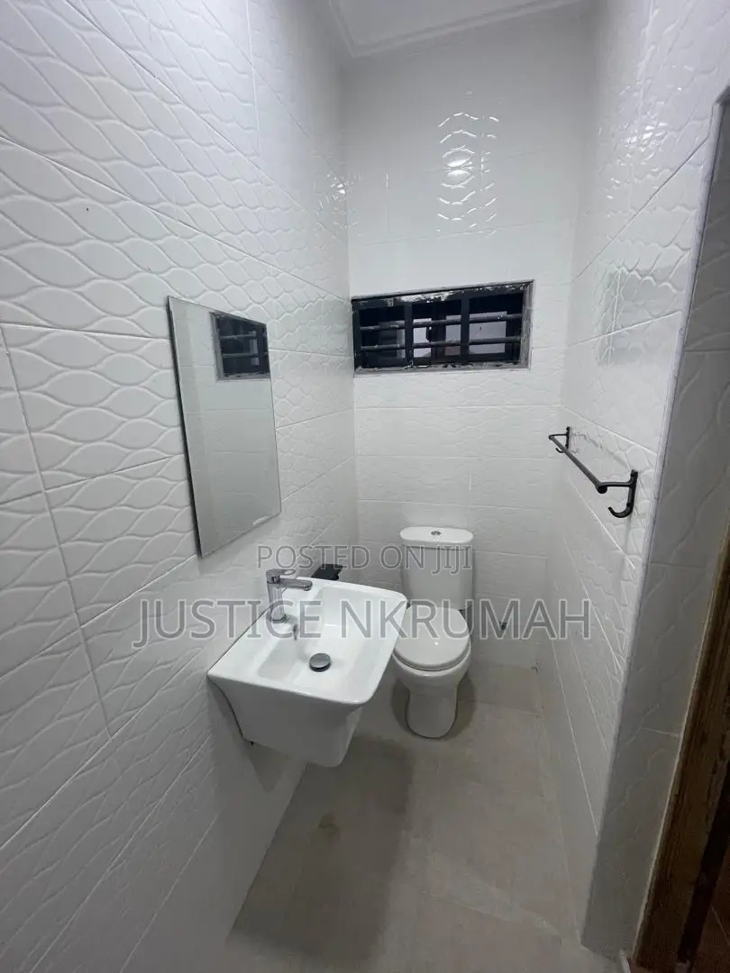 2bdrm Apartment in Mr Justice Estate, West Hills Mall Area for rent