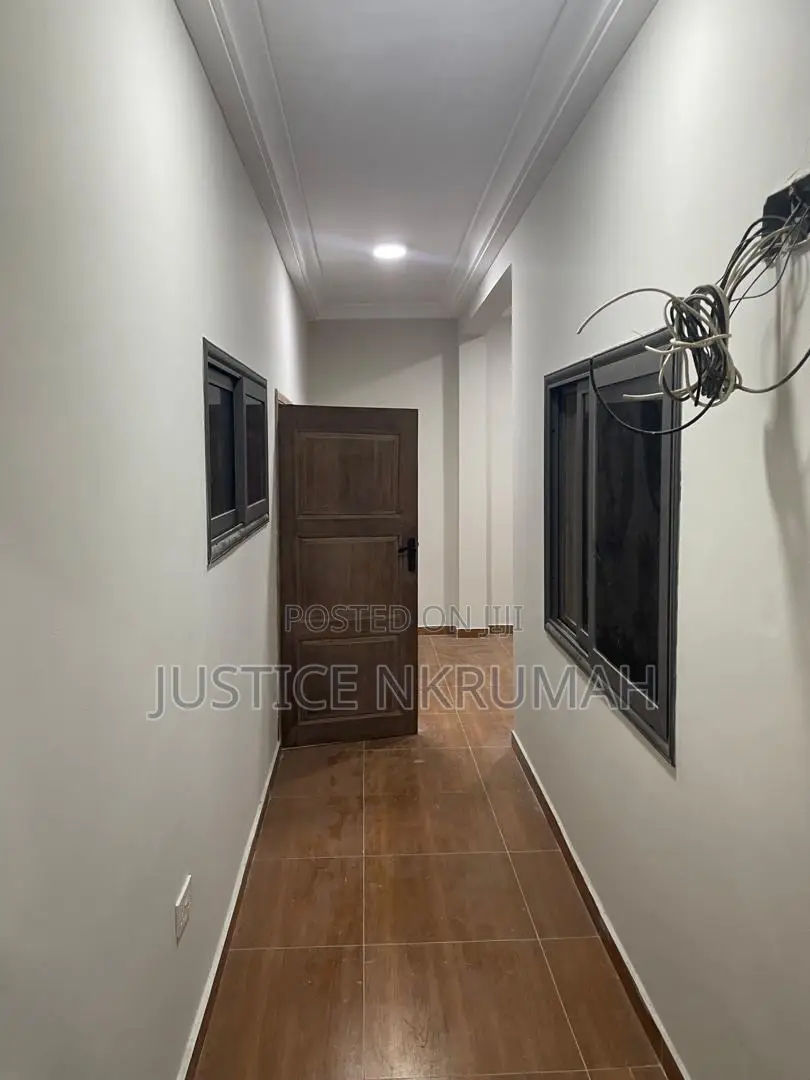 2bdrm Apartment in Mr Justice Estate, West Hills Mall Area for rent