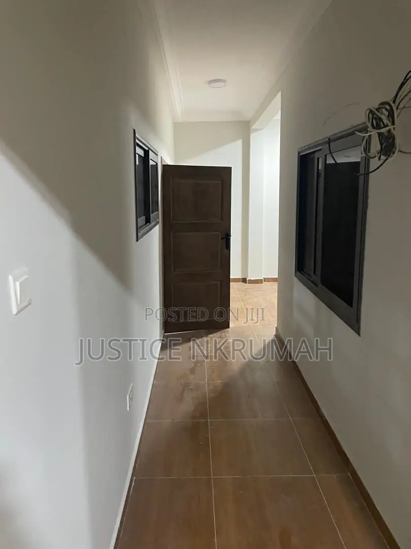 2bdrm Apartment in Mr Justice Estate, West Hills Mall Area for rent