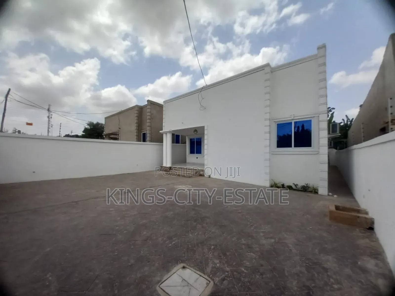 3bdrm House in Kwabenya Acp for sale