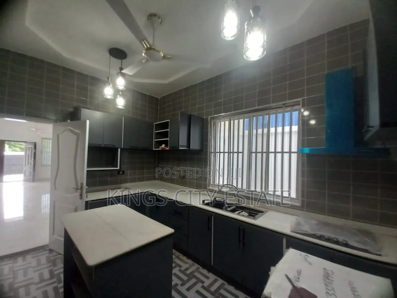 3bdrm House in Kwabenya Acp for sale