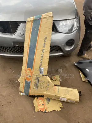 Toyota Corolla 2005 Fender