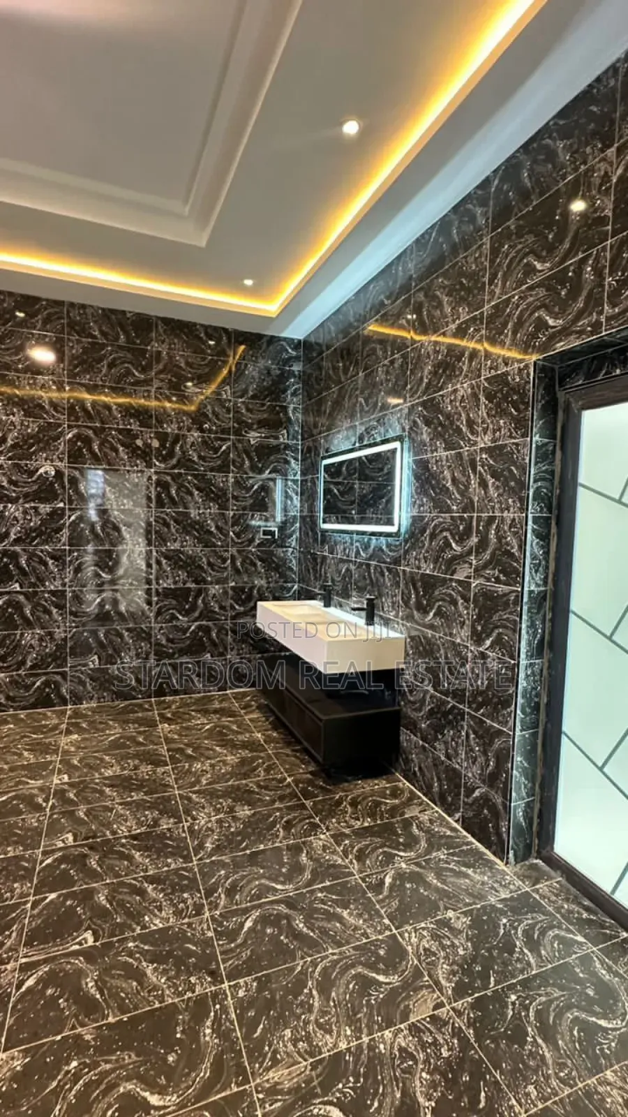 4bdrm Duplex in Tantra Hills for sale