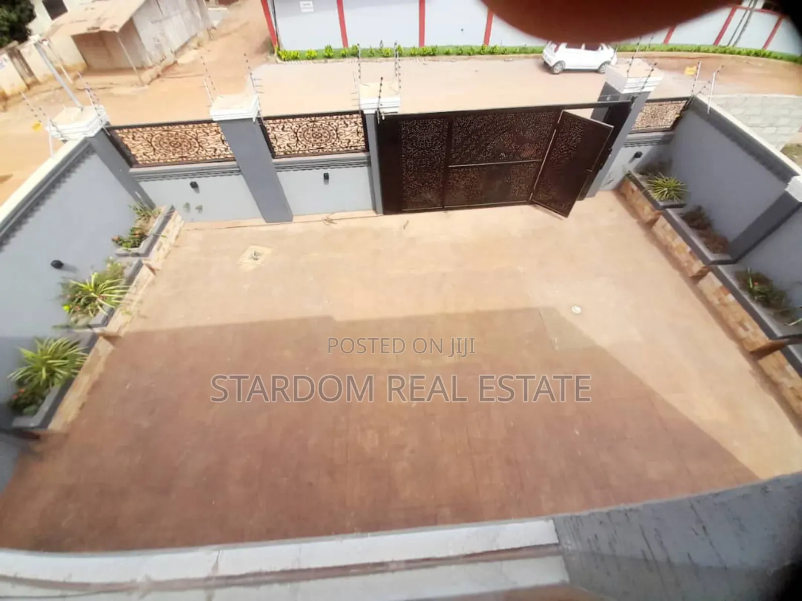 4bdrm Duplex in Tantra Hills for sale