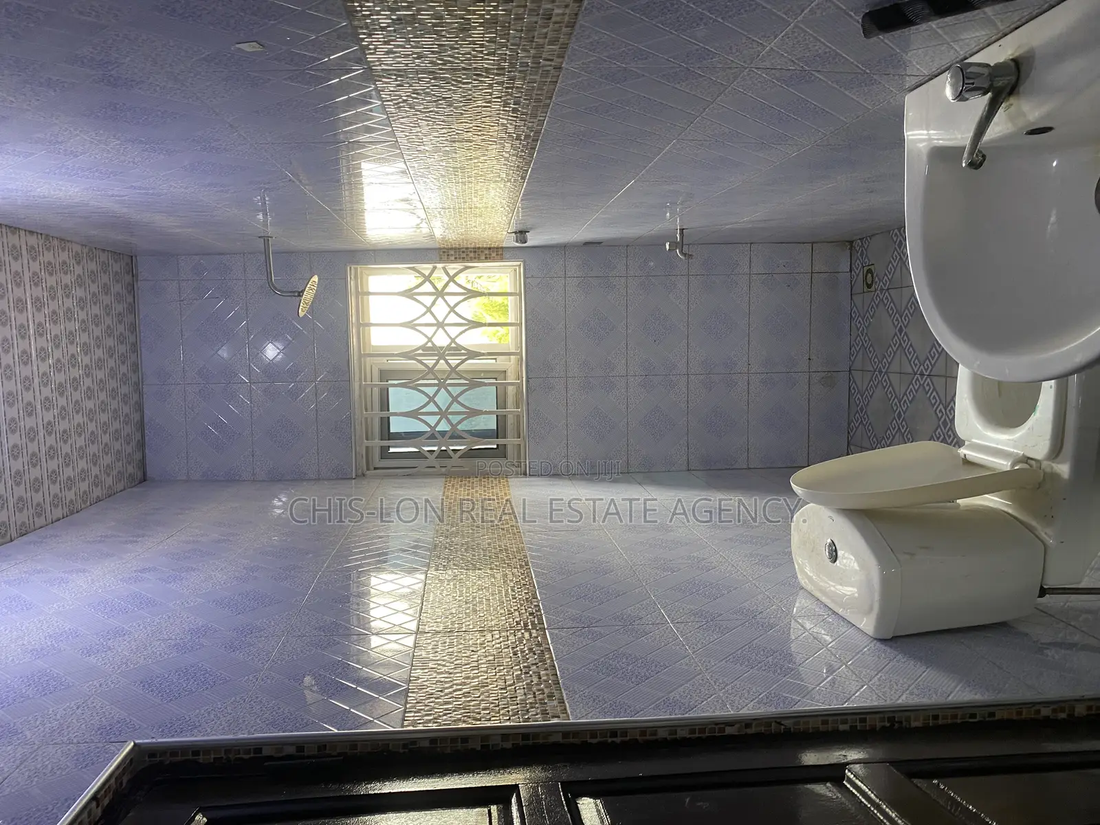 1bdrm Room & Parlour in Kasoa Obom Road, Adam Nana for rent