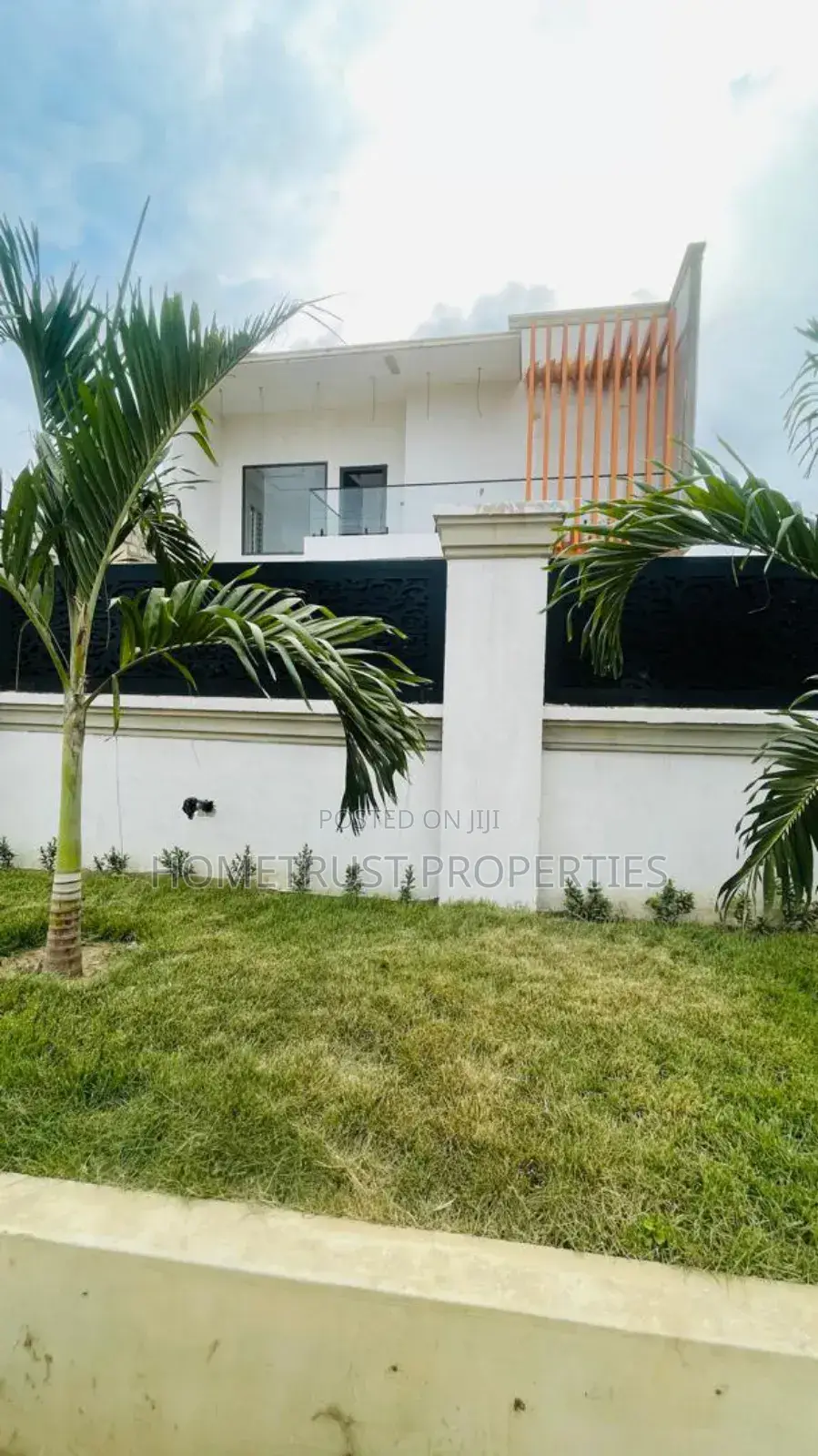 4bdrm Duplex in Hometrust Properties, Achimota for sale