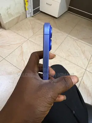 New Apple iPhone 16 128 GB Blue