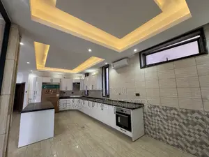 4bdrm House in New Nation, Lake Side Estate for sale
