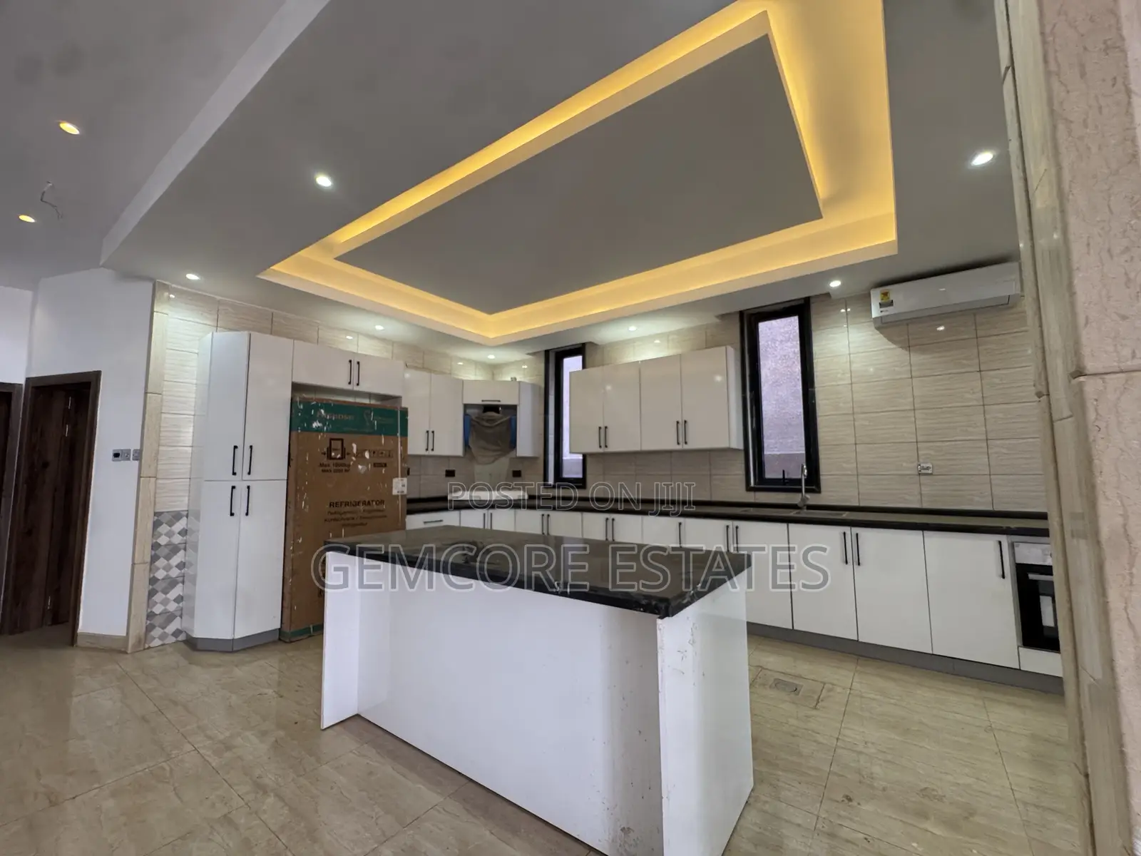 4bdrm House in New Nation, Lake Side Estate for sale