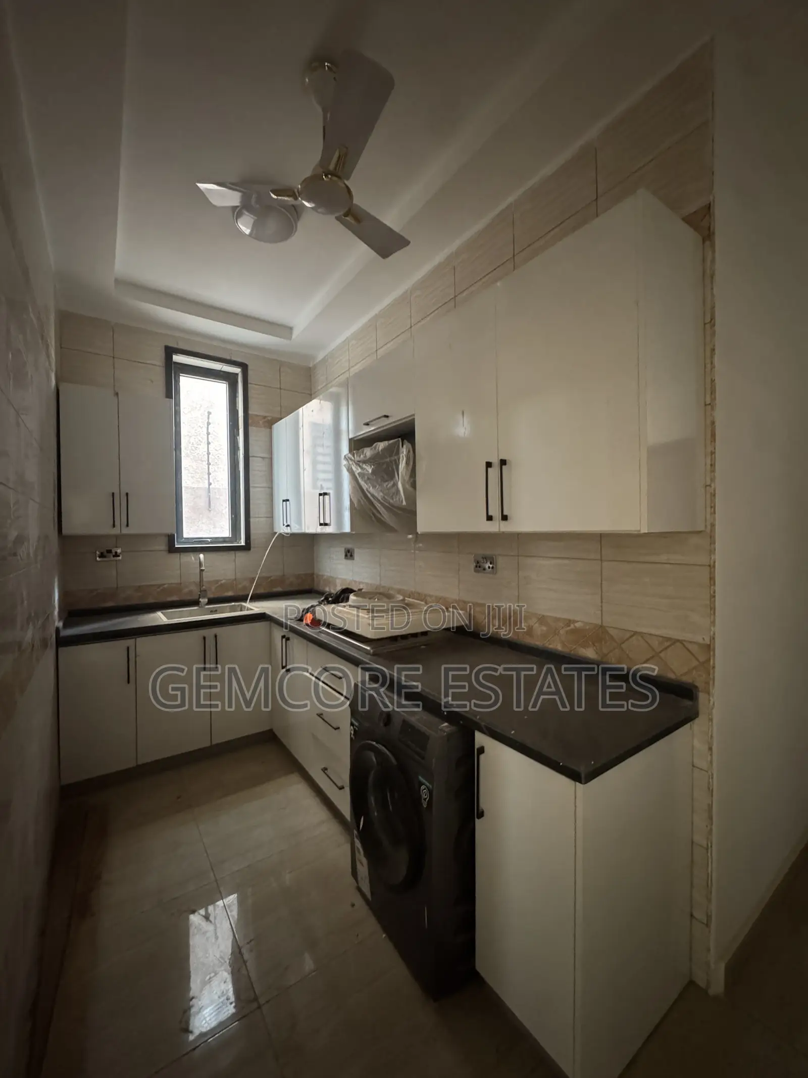4bdrm House in New Nation, Lake Side Estate for sale