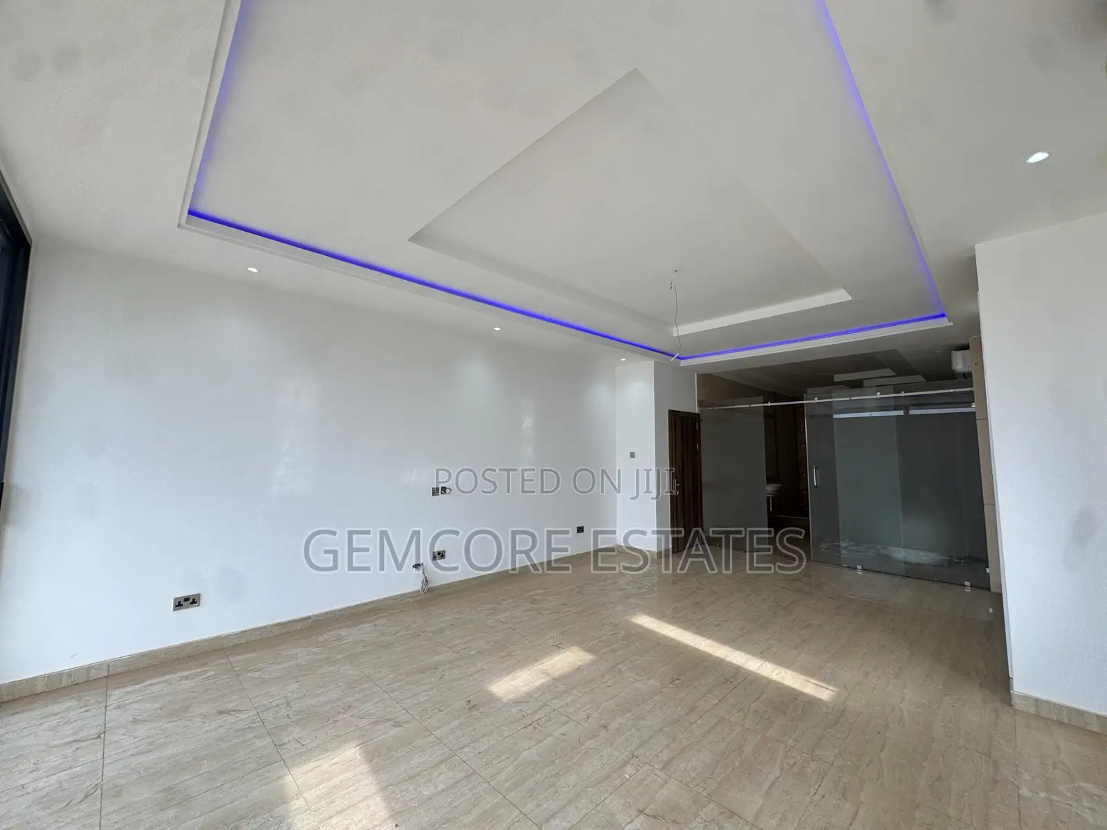 4bdrm House in New Nation, Lake Side Estate for sale