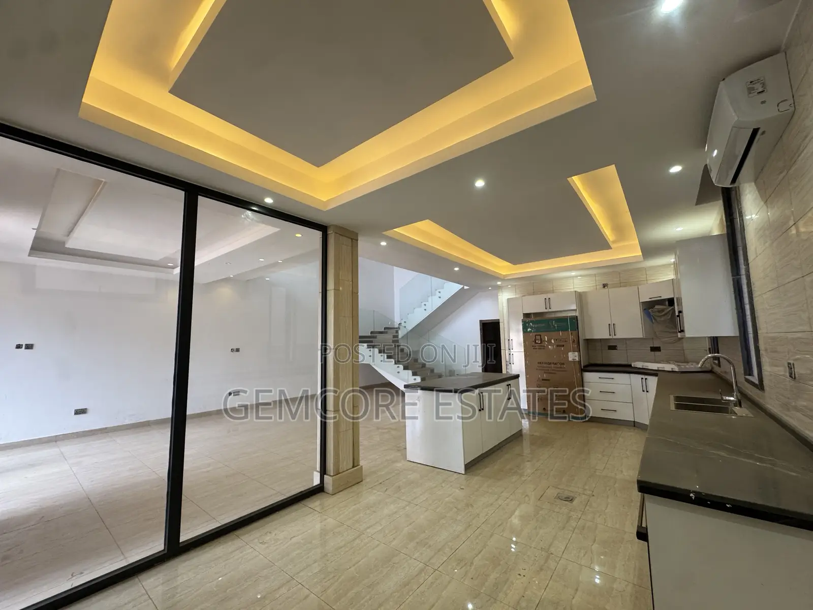 4bdrm House in New Nation, Lake Side Estate for sale