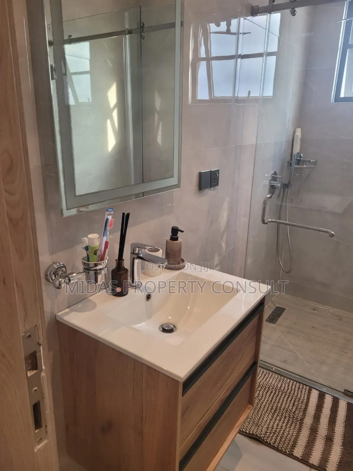 Furnished 2bdrm Apartment in Christine Gardens, Cantonments for rent