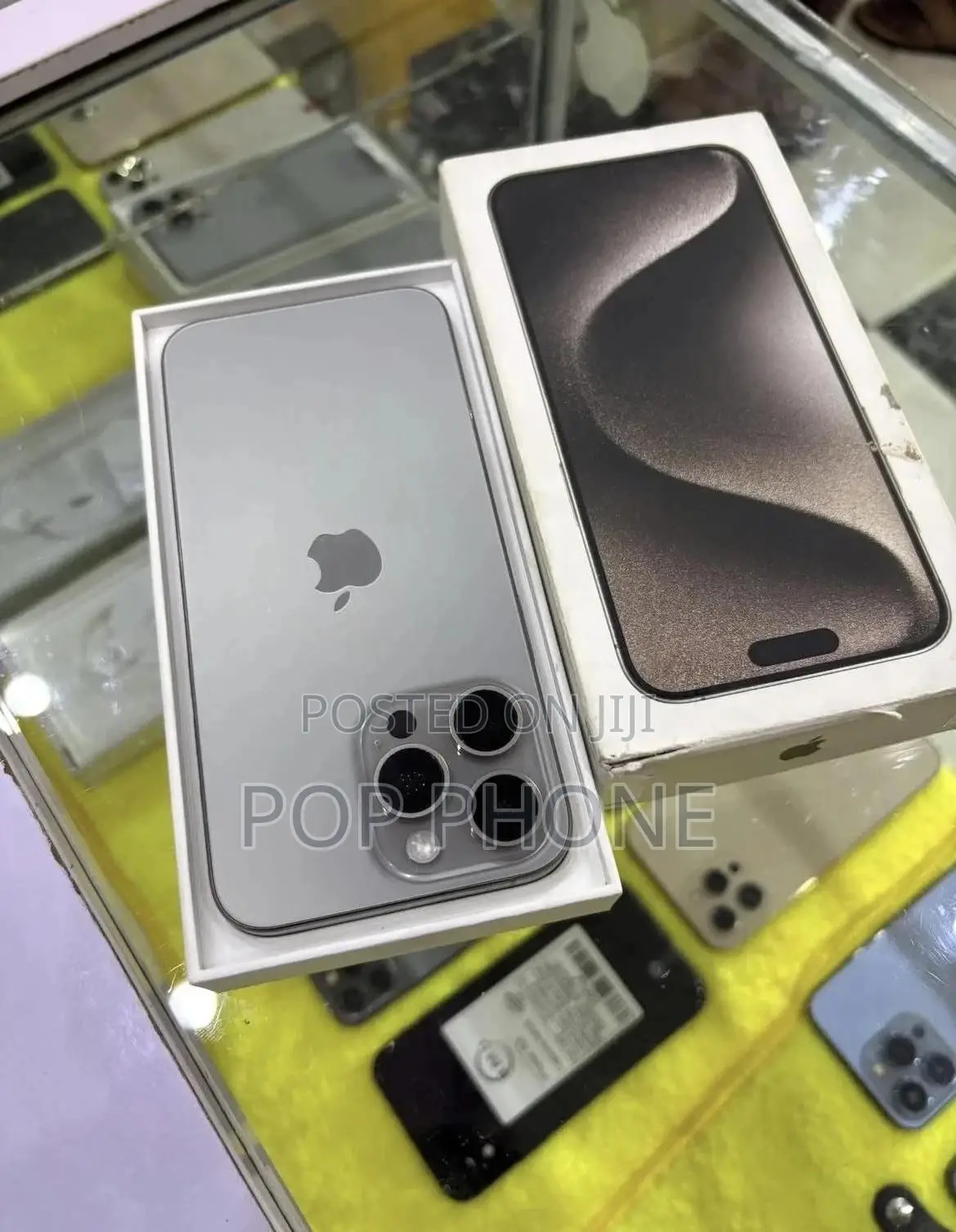 Apple iPhone 15 Pro Max 256 GB Silver