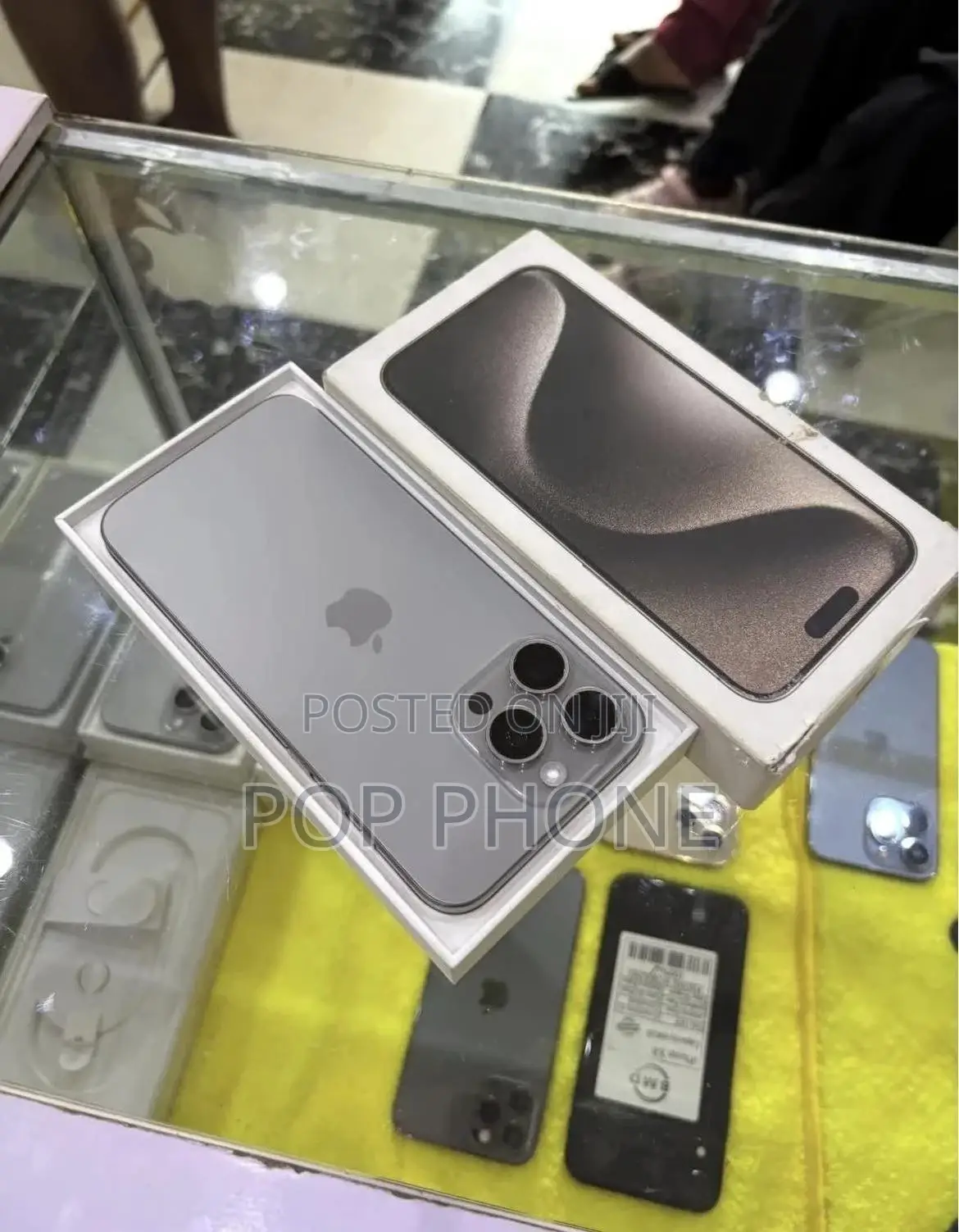 Apple iPhone 15 Pro Max 256 GB Silver