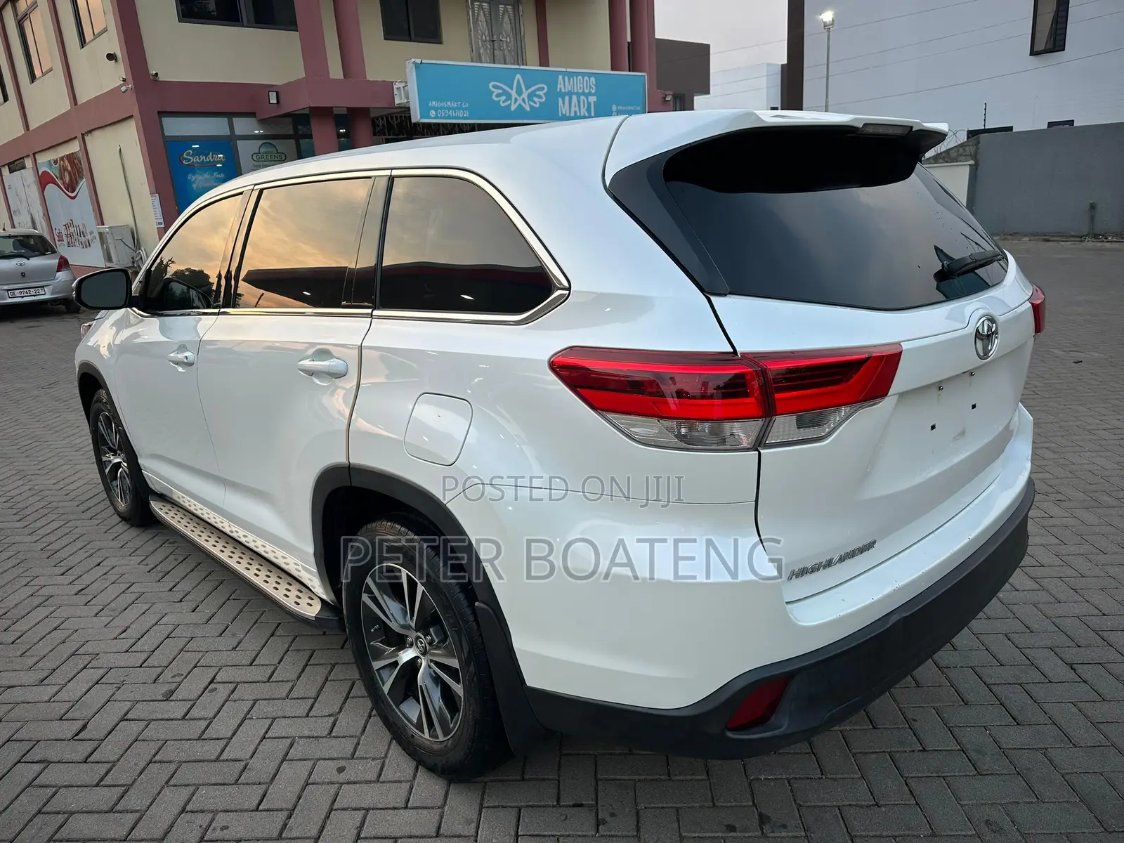 Toyota Highlander LE 4x2 (2.7L 4cyl 6A) 2018 White