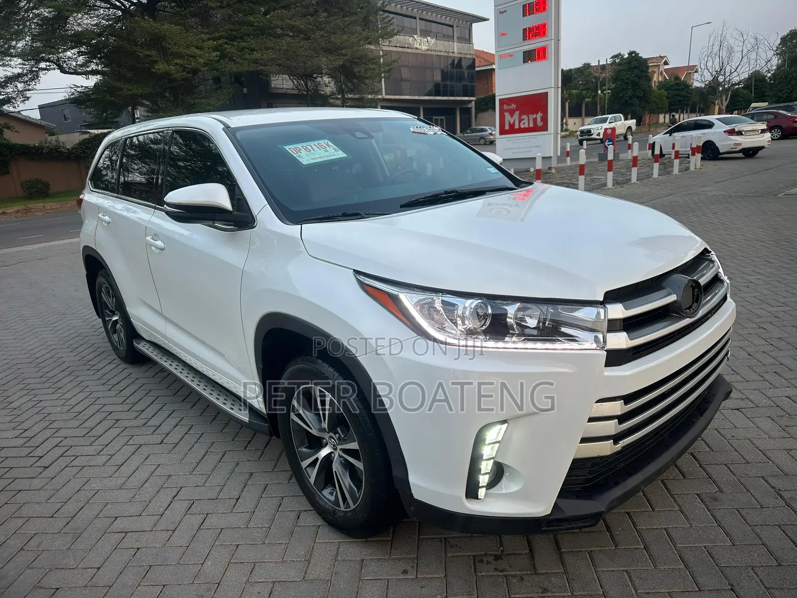 Toyota Highlander LE 4x2 (2.7L 4cyl 6A) 2018 White