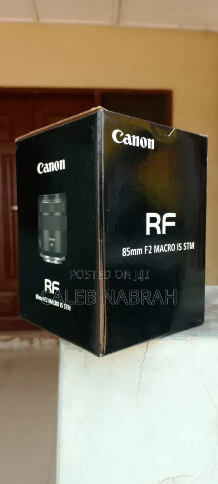 Canon Rf 85mm F2 Macro Is STM Lens