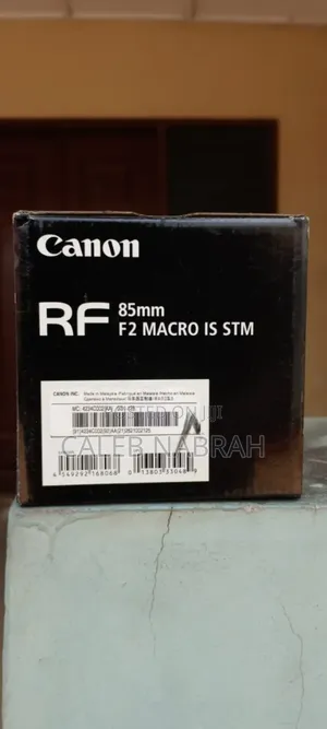 Canon Rf 85mm F2 Macro Is STM Lens