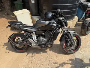 Yamaha 2020 Black