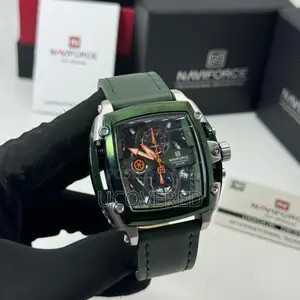 Naviforce Leather Strap Chronograph And Tonneau-shaped Zinc Alloy