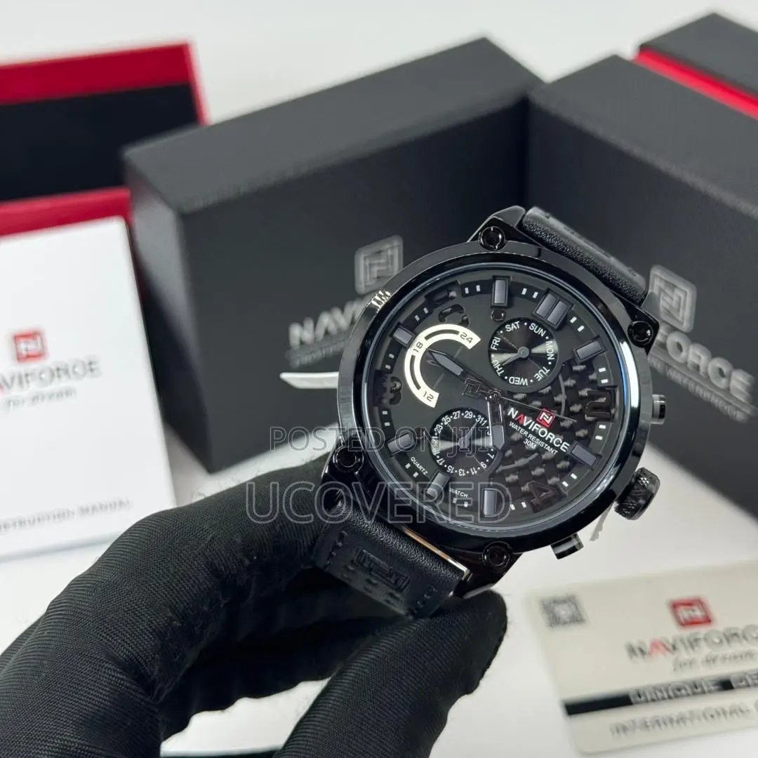 Naviforce Leather Analog Watch