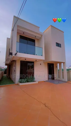 3bdrm Duplex in East Legon Hills for sale