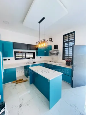 3bdrm Duplex in East Legon Hills for sale