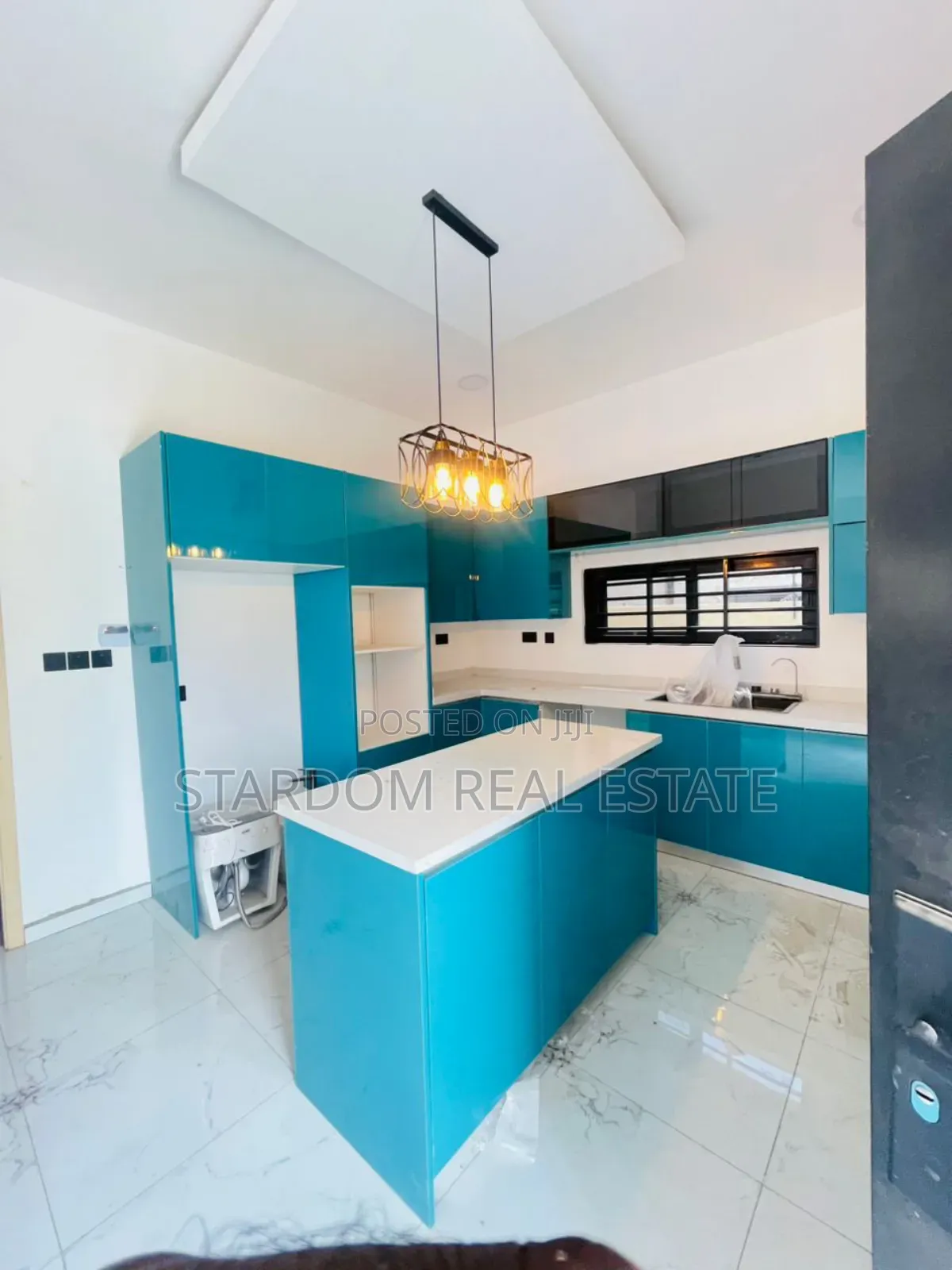 3bdrm Duplex in East Legon Hills for sale