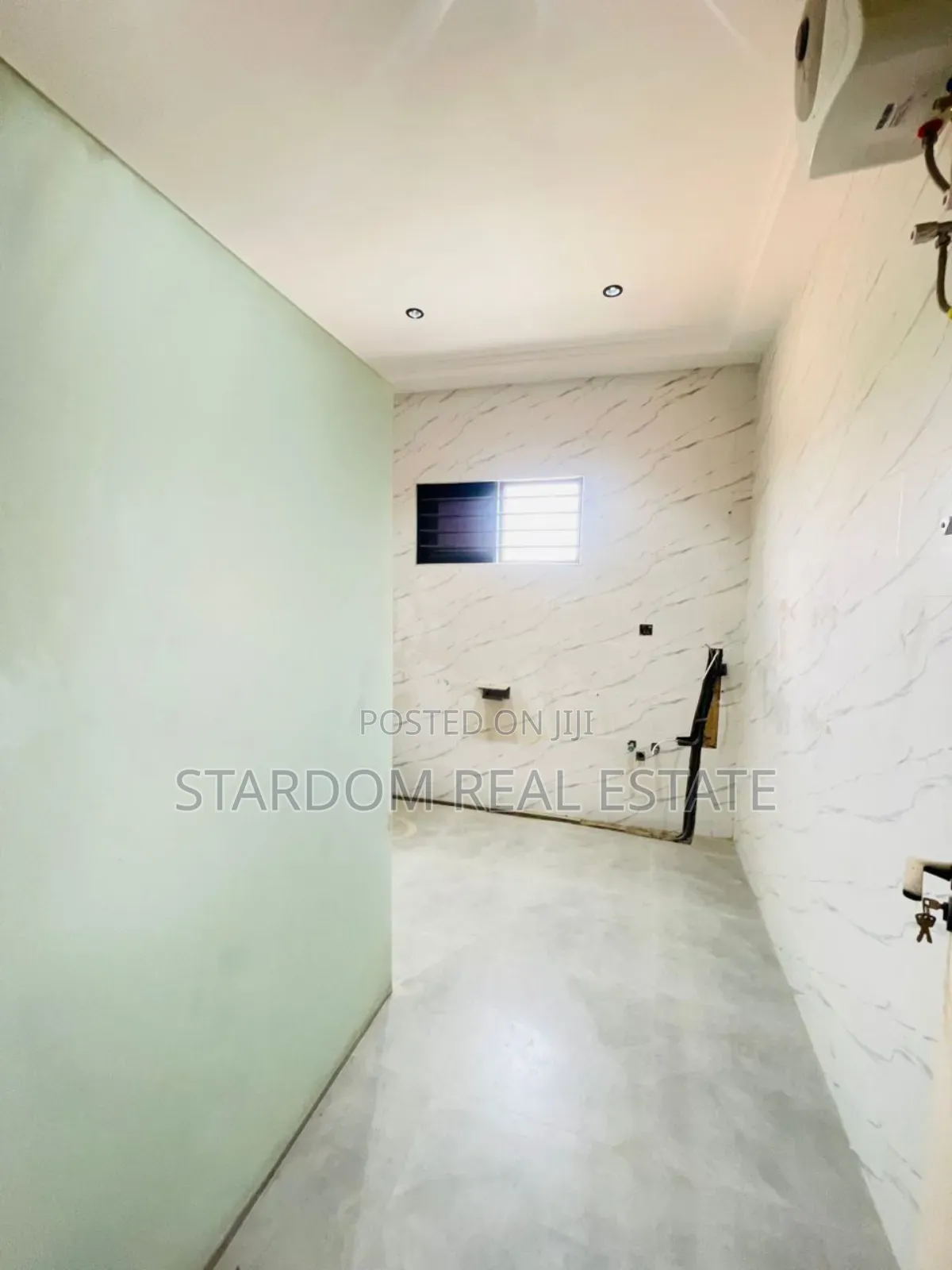 3bdrm Duplex in East Legon Hills for sale