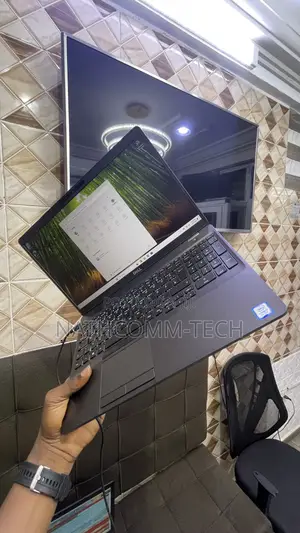 Laptop Dell Latitude 5501 16GB Intel Core I7 SSD 512GB